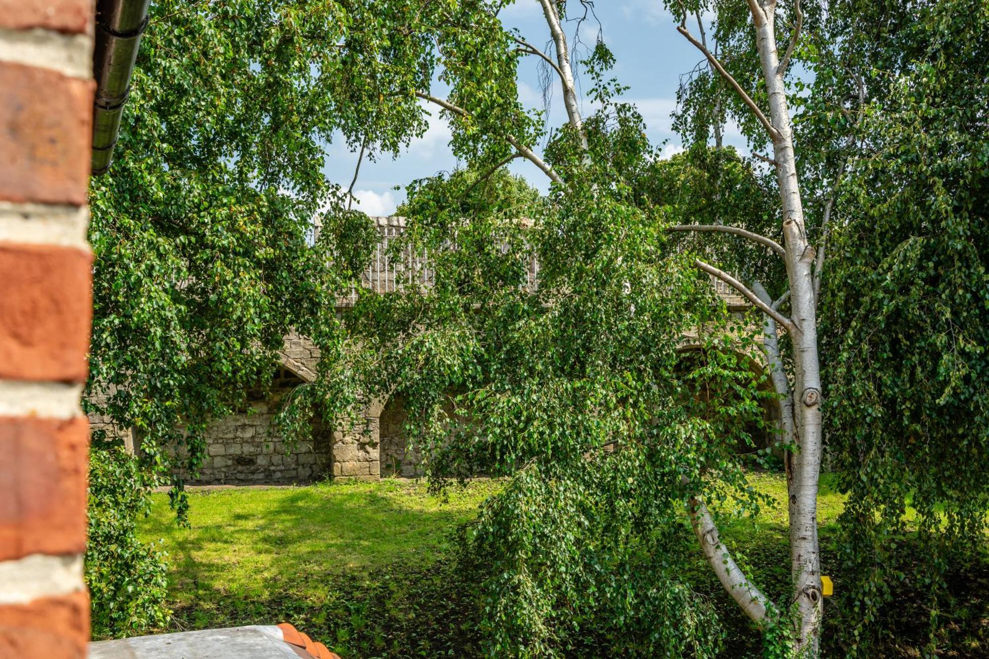 16 Hunt Court Βίλα Γιορκ Εξωτερικό φωτογραφία